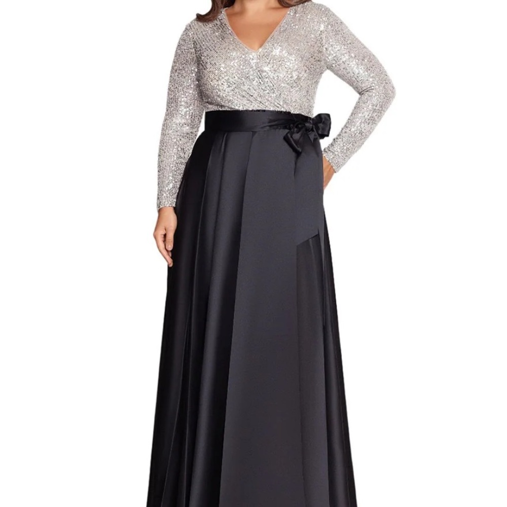 Xscape Silver and Black Formal Dress